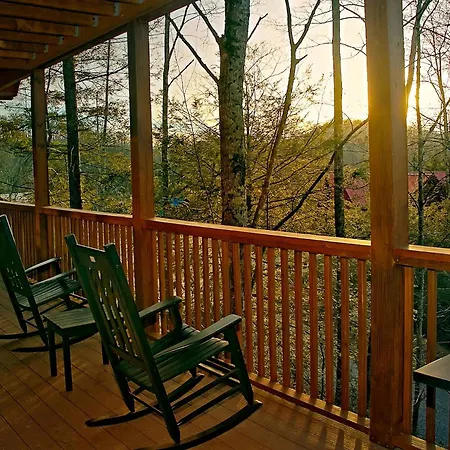 Basswood Lodge Holiday Home